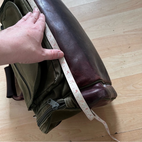 Abercrombie & Fitch Olive and Burgundy Duffel Bag vintage 90’s - Picture 9 of 11